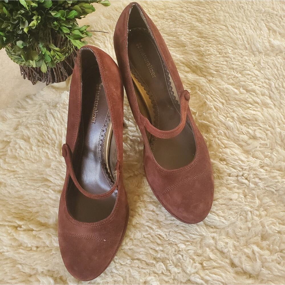 EUC Naturalizer sz10 brown suede‎ Mary jane heels